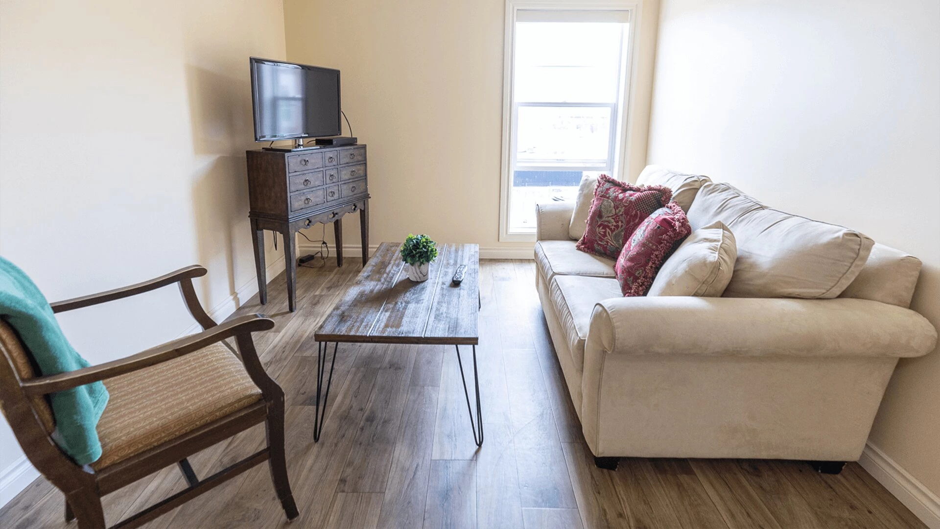 Beautiful living area at Cedarwood residence